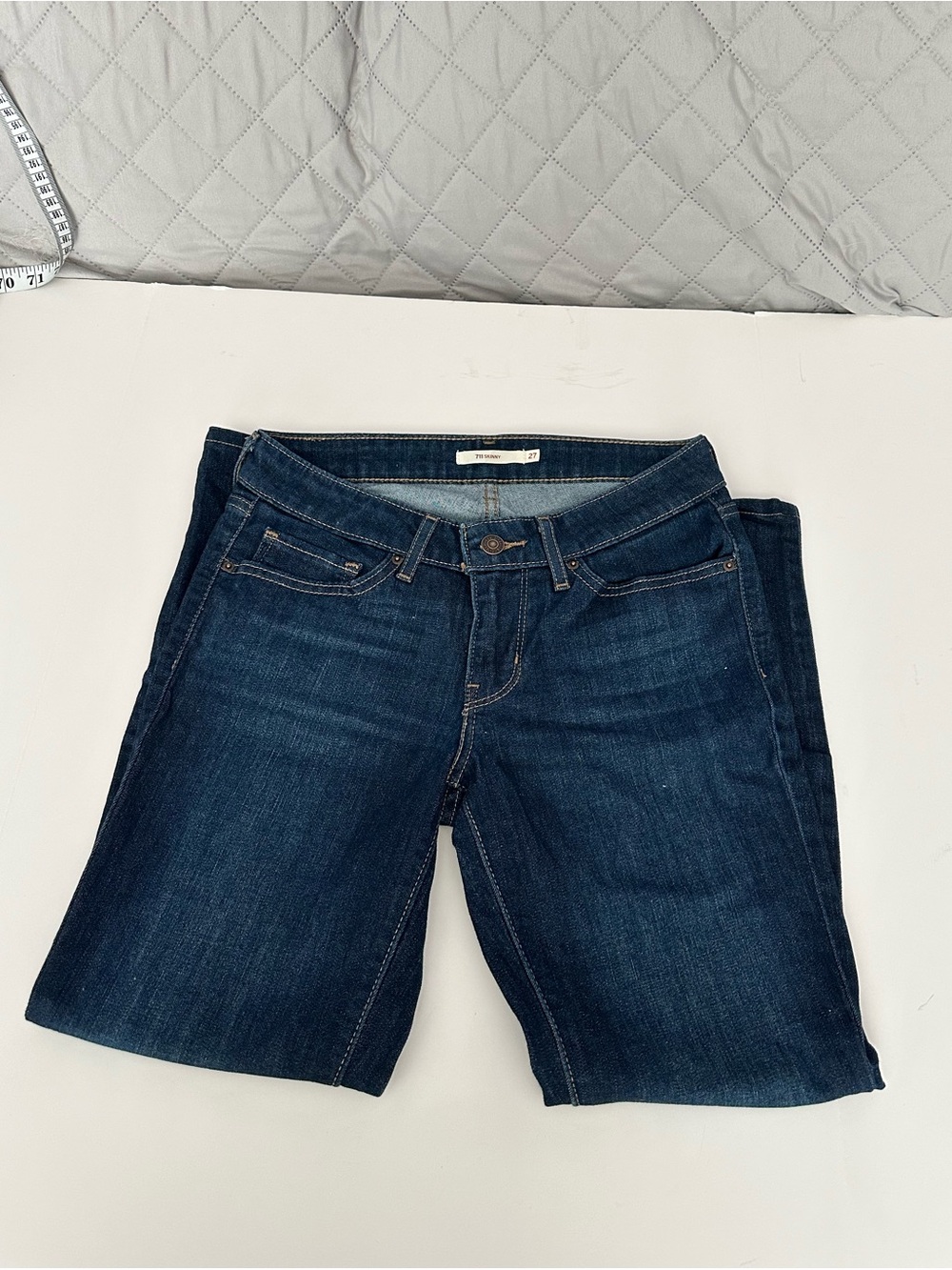 Women's Levi's 711 Super Skinny 27 inch waist
